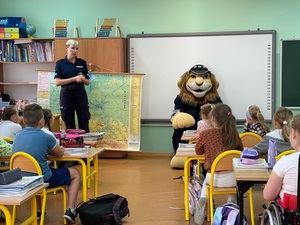 Spotkania z uczniami w ramach działań „Bezpieczna droga do szkoły"