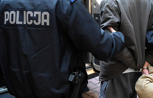 Jedna doba - trzech poszukiwanych zatrzymanych przez policję