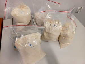 Policjanci zlikwidowali linię produkcyjną metamfetaminy i zatrzymali 2 podejrzanych