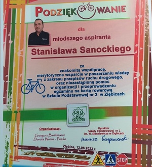 podziękowanie dla policjanta ze szkoły podstawowej