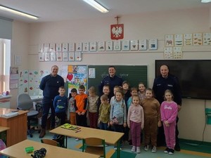 Bezpieczne Ferie – spotkania dzielnicowych z uczniami szkół na terenie powiatu ząbkowickiego