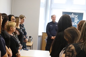 spotkanie Komendanta z policjantkami i pracownicami cywilnymi w Komendzie Powiatowej w Ząbkowicach Śl. z okazji Dnia Kobiet