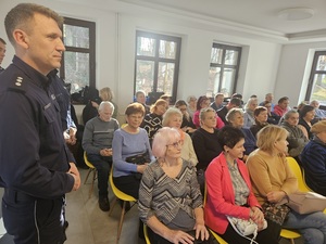 debata społeczna z seniorami w Ziębickim Centrum Kultury