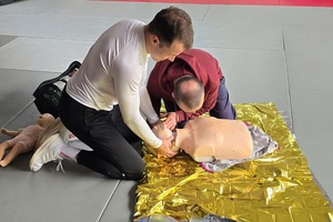 szkolenie z 1 pomocy dla ząbkowickich policjantów