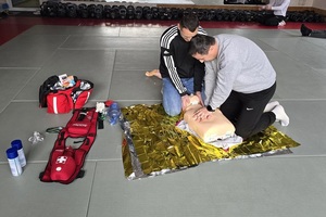 szkolenie z 1 pomocy dla ząbkowickich policjantów