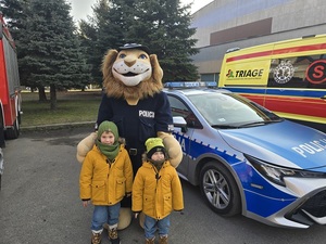 Policjanci podczas 33 finału Wielkiej Orkiestry Świątecznej Pomocy