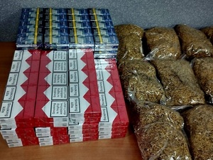 Nielegalny handel krajanką tytoniową i papierosami własnej produkcji – 28-latek usłyszał zarzuty