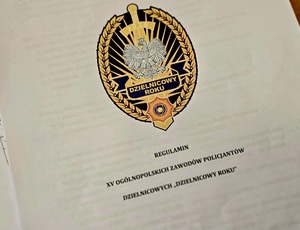 policjanci umundurowani biorą udział w konkursie dzielnicowy roku 2025 na etapie powiatowym