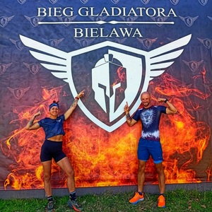 policjanci w biegu gladiatora w Bielawie