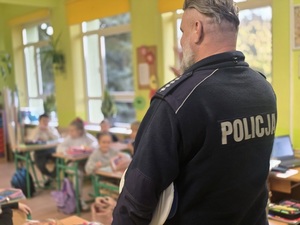 Bezpieczeństwo nie ma wieku. Spotkanie policjantów z pierwszoklasistami