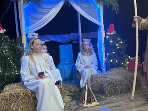 mikołajki z dziećmi i młodzieżą w Domu Pomocy w Bardzie