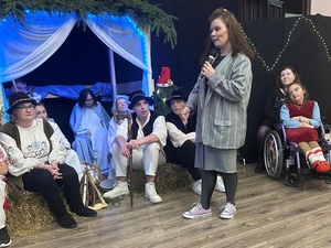 mikołajki z dziećmi i młodzieżą w Domu Pomocy w Bardzie