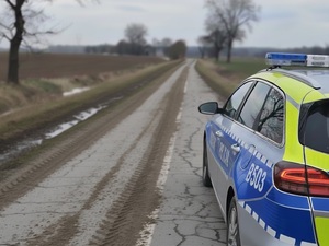 Błoto na drodze to nie tylko wykroczenie, ale i realne zagrożenie