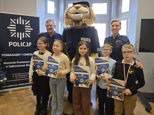 nagrodzeni w konkursie kobiety w mundurze, uroczyste przekazanie nagród