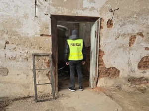 policjanci prowadzą działania w ramach akcji Zima