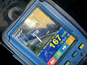pomiar prędkości z ręcznego miernika , 167 km/h